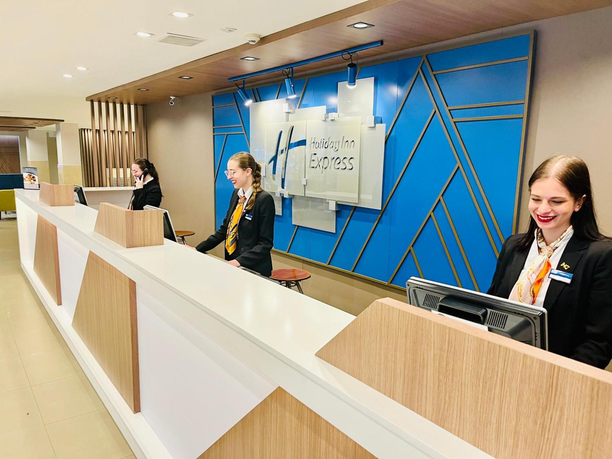 Holiday Inn Express Rosario By Ihg Eksteriør bilde