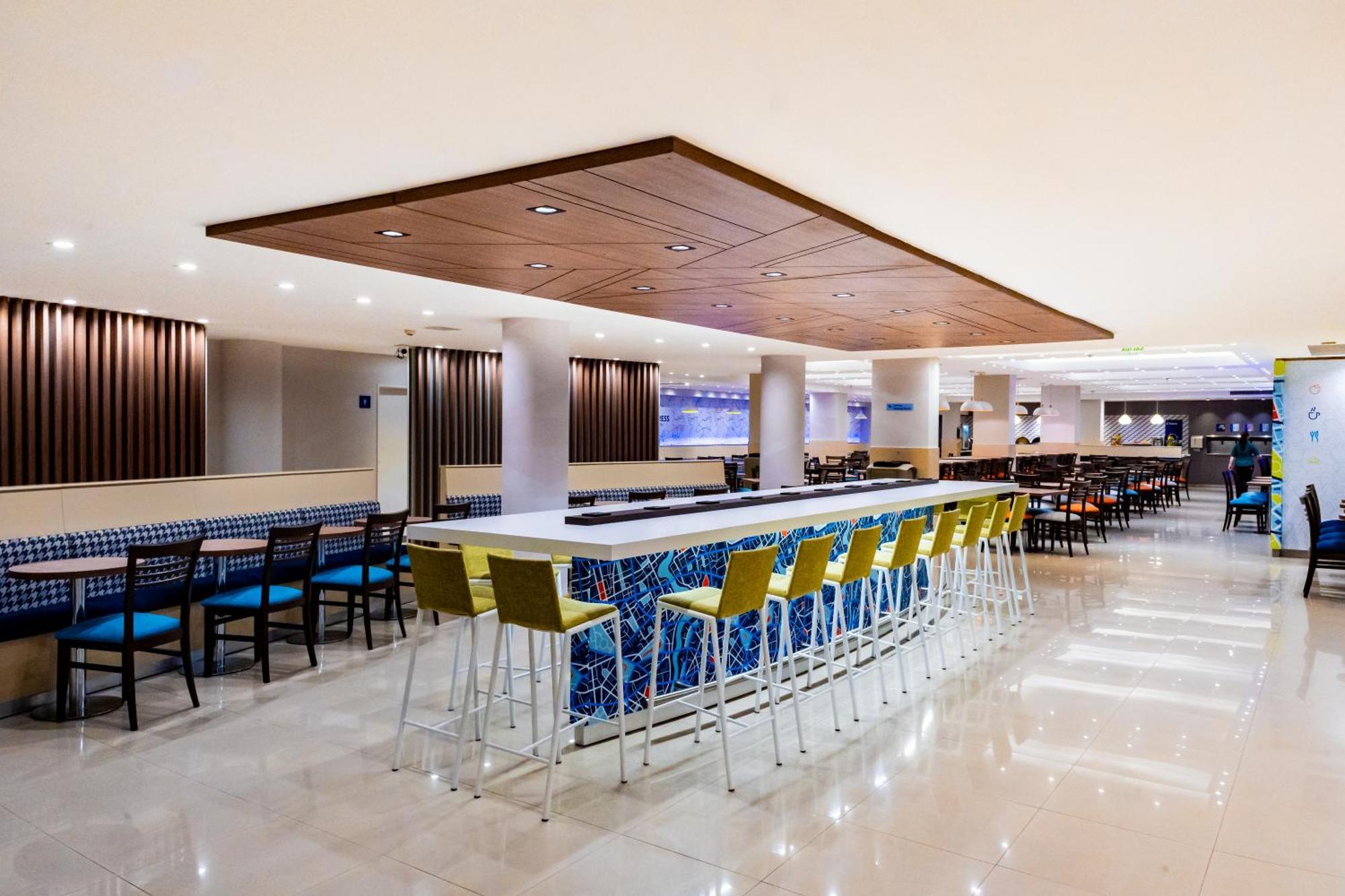 Holiday Inn Express Rosario By Ihg Eksteriør bilde