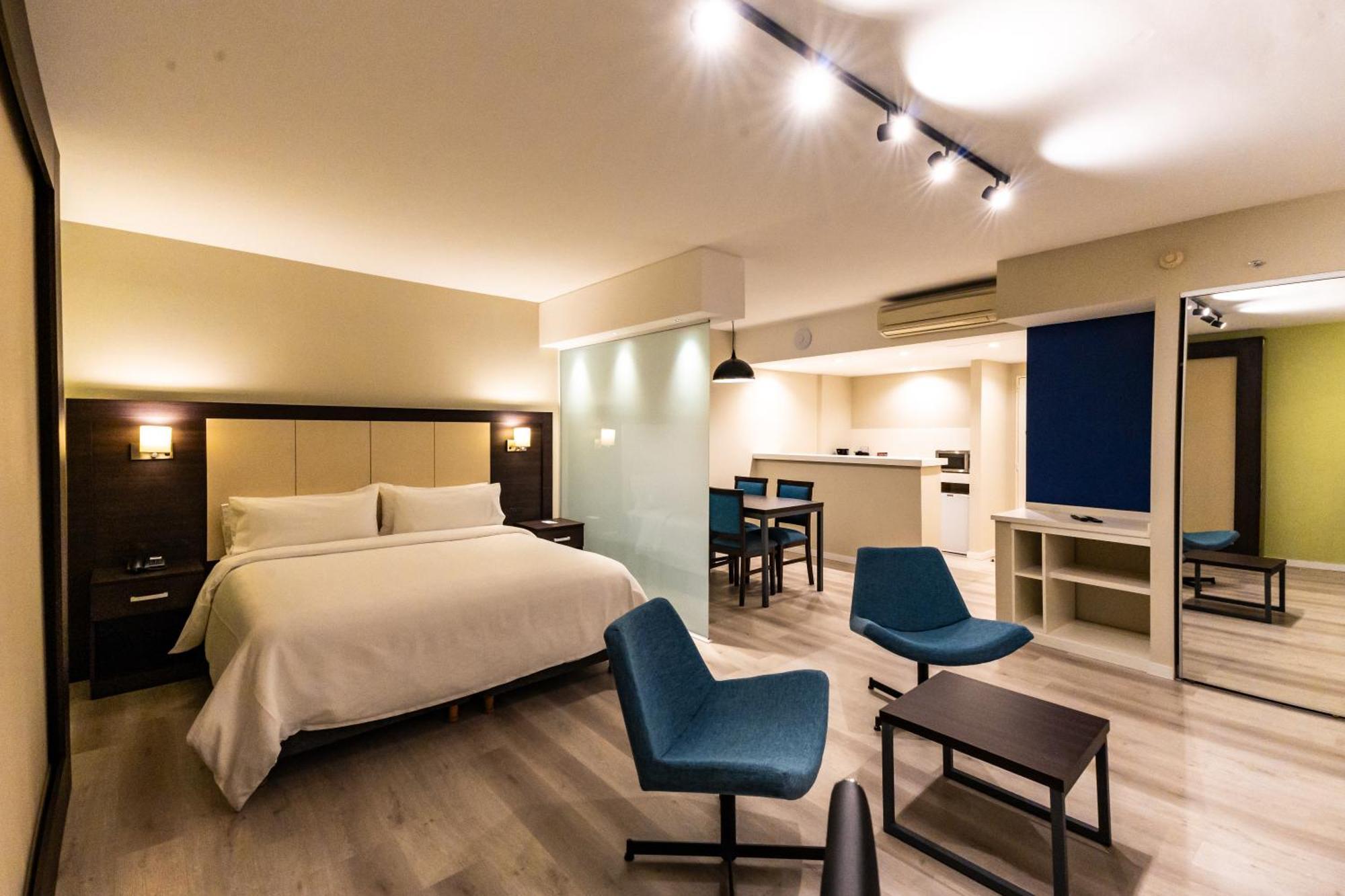 Holiday Inn Express Rosario By Ihg Eksteriør bilde