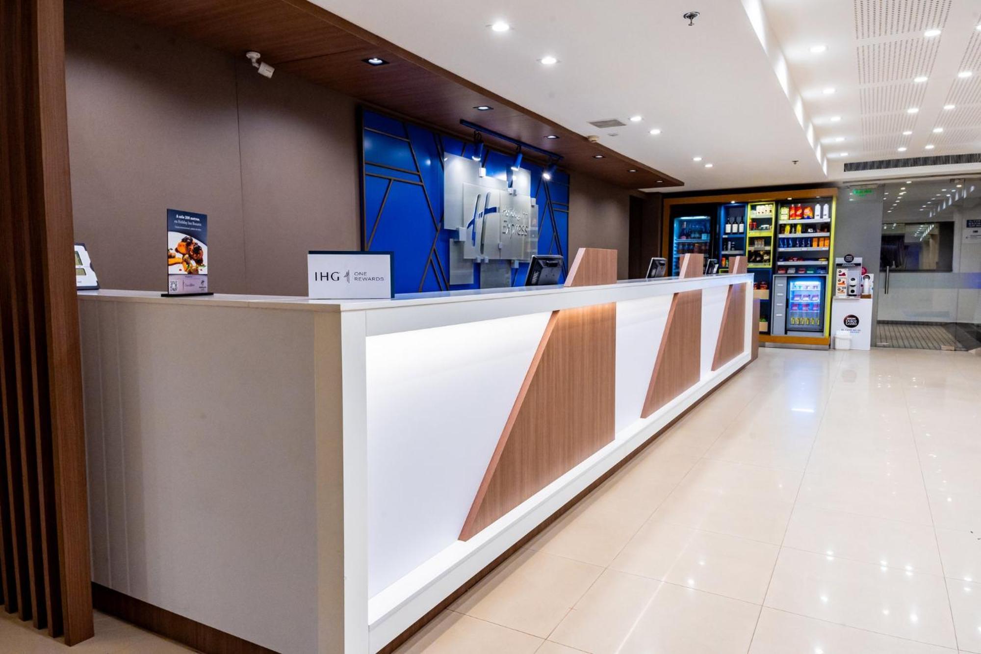 Holiday Inn Express Rosario By Ihg Eksteriør bilde
