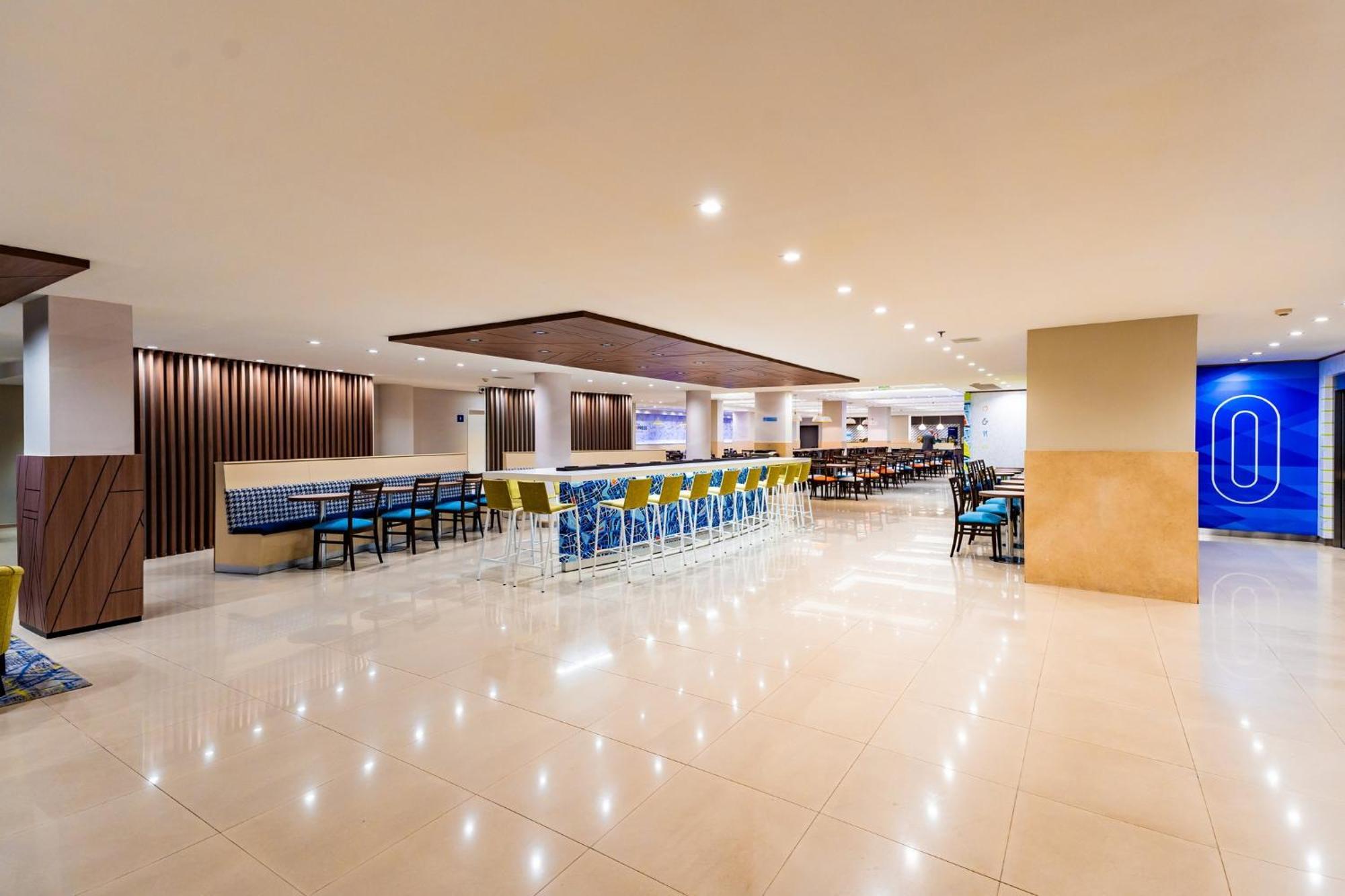 Holiday Inn Express Rosario By Ihg Eksteriør bilde