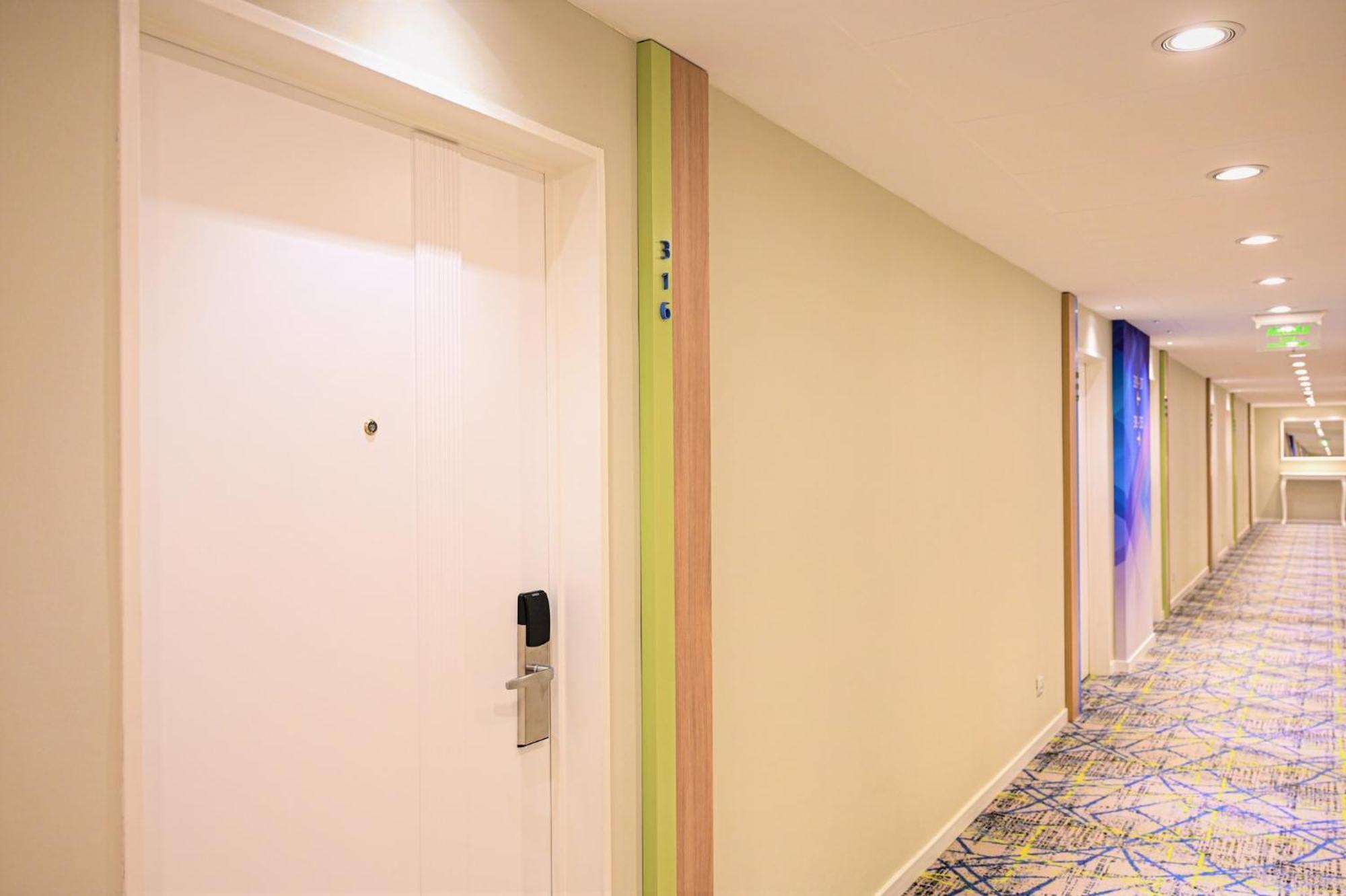 Holiday Inn Express Rosario By Ihg Eksteriør bilde